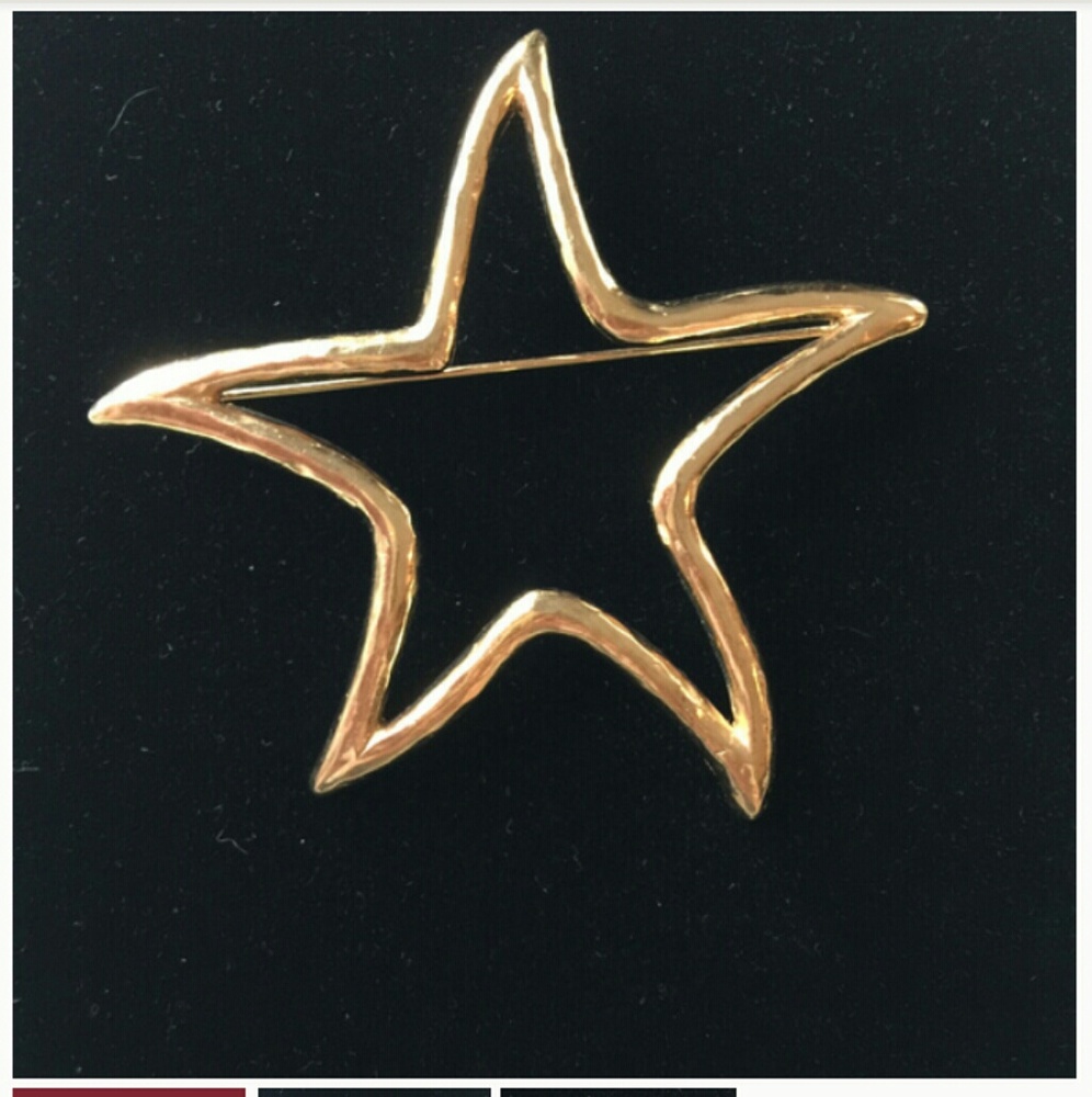 💥🎁💥 GIVENCHY'S Bold and beautiful STAR 💥🎁💥